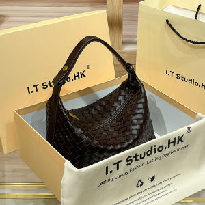 Hong Kong Genuine Leather Woven Bento Box Underarm Bag Womens New 2026 Spring Summer High-End Sensation Single Shoulder Bag