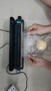 (Kèm 50 túi)Máy hút chân không Vacuum túi hút chân không 1 mặt nhám máy hàn miêng túi máy ép chân không bảo quản thực phẩm đảm bảo hơn