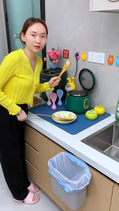 Vertical Tumbler Rice Spoon Non Stick Self-Standing Rice Scoop Heat Resistant Kitchen Tools