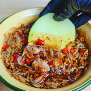 น้ำปลาร้าหวานอร่อยแซ่บถึงเครื่องเข้มข้นถูกใจสายจี๊ด ขนาด 500 กรัม