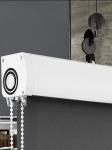 SIMONS PFERD | No Drilling Easy-Up Blackout Water-Resistant Roller Blind