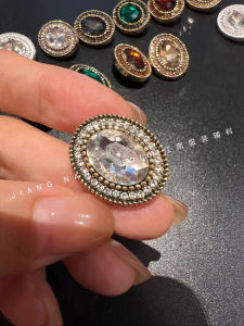 กระดุมโลหะทรงอvaleสีหกแบบย้อนยุคสำหรับฤดูใบไม้ร่วงและฤดูหนาว เสื้อโค้ทขนสัตว์ เสื้อคลุมกันหนาว กระดุมเครื่องประดับ