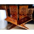 Rekal Al-quran dudukan Al-quran tatakan Al-quran motif Al-quran motif iqra ukuran S,M,L,Xl, Full finishing glosy. 