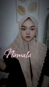 Jilbab Segitiga instan Nirmala laser cutting by Daura Gama / Hijab Segitiga instan Motif bahan jersey knit