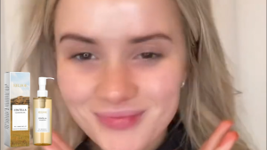 น้ำมันล้างหน้า Centella Cleansing Oil ทำความสะอาดล้ำลึก สูตรเซนเทลลา บำรุงผิวแพ้ง่าย ละเอียดอ่อน ล้างเครื่องสำอางไม่เหลือคราบ 100ml