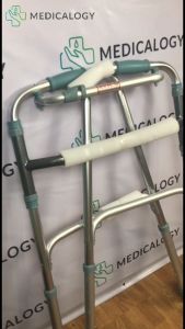 Avico Alat Bantu Jalan / Walker Dengan Roda