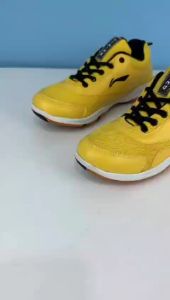 Sepatu Olahraga Pria Badminton Bulutangkis Terbaru 2025