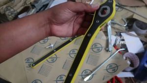 Kunci Dongkrak Mobil Universal Jack Ratchet Wrench Wheel Lug Wrench