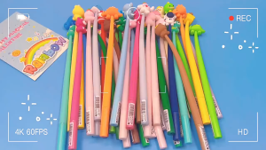 现货✨卡通软胶中性笔1支 Cartoon Gel Ink Pen 1PC 0.5mm 三丽鸥摇摇笔软胶可爱呆萌熊猫摇摆解压练字通用儿童学生礼物 Cute Panda Pen Stationery Student Pen Gift