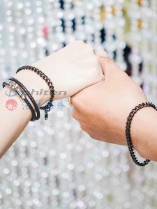 Original Phiten Titanium Bracelet Pure Titanium Womens Model Small Bean round Nails Carbon Black Hand Chain Health Care Accessories