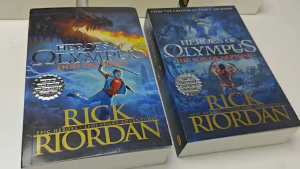 Percy Jackson Season 2 Olympian Volume 5 Heroes of Olympus childrens and adult reading materia