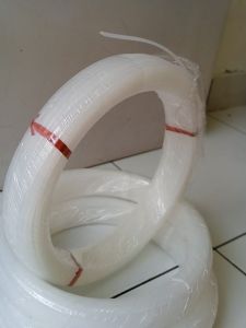 Balen plastik garis-garis&got/lengkung UK 5mm kamisol tulang longtorsoh / kemben  tulang tusuk harga 1roll