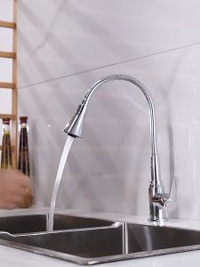 Vòi rửa chén bát nóng lạnh inox 304 màu bạc cao cấp loại cần mềm cổ bi xoay 360 độ đầu vòi hình nón 2 chế độ xả nước siêu bền chống gỉ