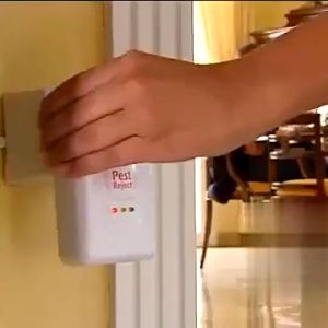 Máy Đuổi Chuột Máy Đuổi Các Loại Côn Trùng Pest Reject Bằng Sóng Âm Hiệu Quả Bảo Vệ Sức Khỏe An Toàn Khi Sử Dụng