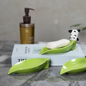 Ceramic Panda Soap Dish Holder Drain Portable Home Bathroom Hotel Soap Box Tray Bathroom Accessories Crafts Gift