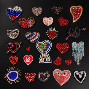 รูปหัวใจประดับลูกปัด DIY แฮนด์เมด รูปหัวใจรัก ลูกปัด เครื่องประดับแฟชั่น รองเท้า หมวก อุปกรณ์เสริม กระต่าย DIY