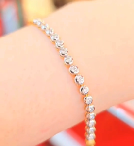 สร้อยข้อมือเพชรแท้ เพชรธรรมชาติ17/0.48 กะรัต ตัวเรือนทองคำแท้ 90% มีใบรับประกันสินค้า Stye Classic Minimalist