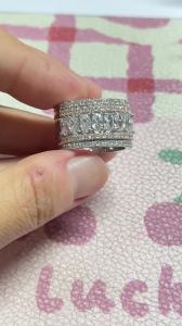 Huitan Gorgeous Women Rings Full Cubic Zirconia Sparkling Promise Rings Wide Band Luxury Wedding Accessories New Fashion Jewelry