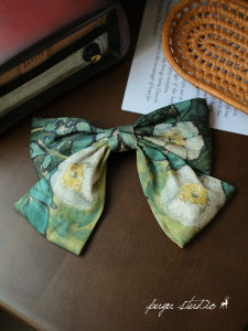 Handmade Butterfly Knot Hair Clip: A Stylish Spring Accessory