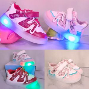 Sepatu Sneakers Lampu LED Anak usia 1 2 3 4 5 6 tahun / Sepatu Kets Tali Perekat Anak Laki Laki Perempuan Motif Keren / Sepatu MENYALA Anak Balita Cowok Cewek Fashion Trendy / Sepatu Baby Casual Pria Wanita LUCU Sol Menyala / Sepatu Running Anak LED SPORT