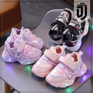 Sepatu Sneakers Perekat LED KUROMI Anak Usia 1 2 3 4 5 6 Tahun / Sepatu Kets Anak Perempuan Fashion Cute / Sepatu MENYALA Anak Cewek Karakter KUROMI Lucu / Sepatu Anak Casual Wanita Modis Sol Menyala / Sepatu Running Anak LED Motif Kartun Lucu Trendy