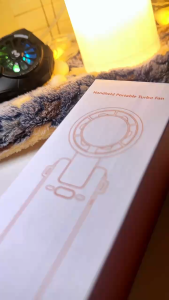 (ของแถม+จัดส่งฟรี) BEGD พัดลมพกพา 3in1 พัดลมแบบพกพา 3600mAh พัดลมมือถือ usb ลมแรงระดับ 5 พับเก็บได้ พัดลมขนาดเล็กแบบชาร์จไฟได้ พร้อมจอแสดงผล LED สำหรับกลางแจ้ง