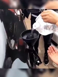 Telescopic Car Refueling Funnel with Filter Car Motorcycle Truck Engine Oil Gasoline Filling Funnels Extension Pipe Tools