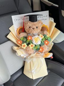 Cute Creative Gift Bouquet with Teddy Bear Plush Toy