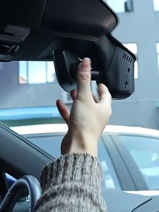 Energi Surya & Lampu Peringatan Mobil: Cara Mengamankan Kendaraan Anda