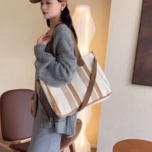 Tas Selempang Bahu Nylon Wanita Besar Persegi Stripe Fashion Large Sling Bag JCTS235