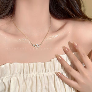 Zircon Necklace Womens Summer Minimalist Cold Style Skirt Accessory Lightweight Luxury Clavicle Chain Water Wave Design