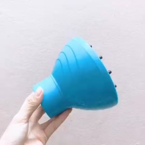 Loa sấy tóc xoăn _SSLS ( Giao màu ngẫu nhiên)