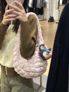 Cloud Folded Lightweight Single Shoulder Bag Women Casual Commuter Handbag Stylish Design Nylon Material Zipper Closure