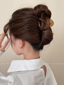 เข็มขัดคลิปทรงสี่เหลี่ยมเล็กสำหรับผู้หญิง เครื่องประดับผมสไตล์เกาหลี ฤดูร้อน 2024 เครื่องประดับผมแบบเกาะหน้าท้ายศีรษะ ทรงหัวเรือ