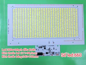 Bảng led đèn năng lượng mặt trời đủ công suất có báo dung lượng pin