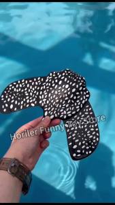 3D Printed Gliding Diving Manta Ray Hydrodynamic Black&Luminous Blue Manta Ray Press Forward Beach Pool Swimming Fish Model