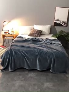 CHT กำมะหยี่ปะการัง ผ้าห่มนุ่มๆเบาสบาย ผ้าห่มกันหนาวได้  มีให้เลือกหลายลาย เด็กห่มได้ ผู้ใหญ่คลุมได้