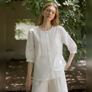 Breathable Slim-Fit Embroidered Loose Blouse