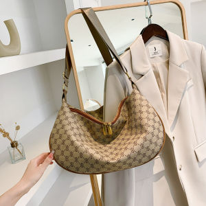IELGY European American Fashion Retro Printed Shoulder Bag All-Match Cross-Body Dumpling Bag