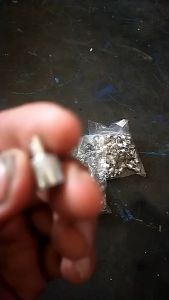 Tutup Pentil dan Pembuka Isi Pentil Spuyer Ban Universal Motor Mobil