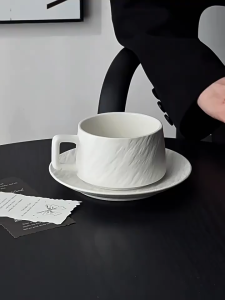 L072 Bộ Tách Sứ Uống Cà Phê Capuchino Kèm Đĩa Lót Vân Nổi Độc Đáo - Quà Tặng Tân Gia Bộ Tách Sứ Đen Trắng Cao Cấp