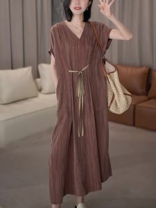 ชุดเดรสยาวสีน้ำตาลสไตล์วินเทจ ทรงหลวม แขนสั้น คอวี กระโปรงทรงเอ สำหรับผู้หญิง ฤดูใบไม้ผลิและฤดูร้อน 2024