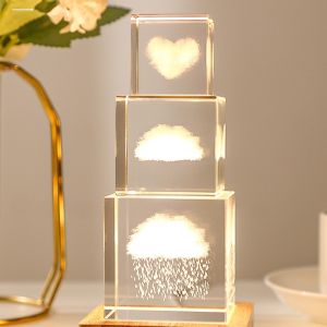 MINGRENBANG | Heart-shaped Cloud Crystal Decor Gift