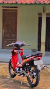 STRIPING STICKER LIS LES POLET yamaha f1zr fizr fiz r sporty 2003 merah hitam bodi motor standar berkualitas terbaik