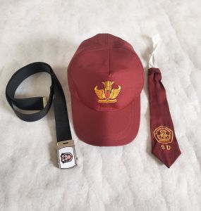 TOPI SD SMP SMA POLOS PRAMUKA / SATU SET / PLUS DASI DAN SABUK