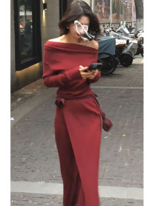 ชุดเดรสยาวคอตั้งสีแดงหรูหรา ชุดเดรสยาวเอวสูงสไตล์เกาหลี ผ้าโพลีเอสเตอร์ ฤดูใบไม้ร่วง/ฤดูหนาว