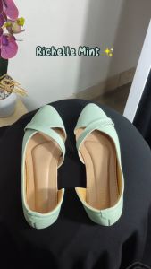 Hellona Richelle Flatshoes Wanita Cantik Sol Karet