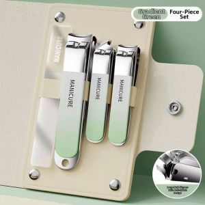 PISSA | Nail Clippers And Ear Pick Set Two-in-One