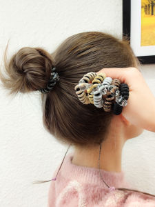 ยางรัดผมสายโทรศัพท์ยางรัดผมเรียบง่ายไร้รอยต่อสไตล์เกาหลีสำหรับผู้หญิงยางรัดผมที่นิยมในโลกออนไลน์ยางรัดผมยืดหยุ่นสูงไม่รัดผม