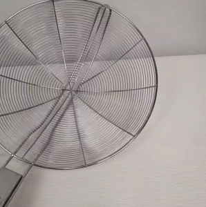 กระชอน มี 3 ขนาด ด้ามไม้ 20ซม. 28ซม. 30ซม. กระชอนลวก กระชอนทอด ลวกเส้น ทอดอาหาร